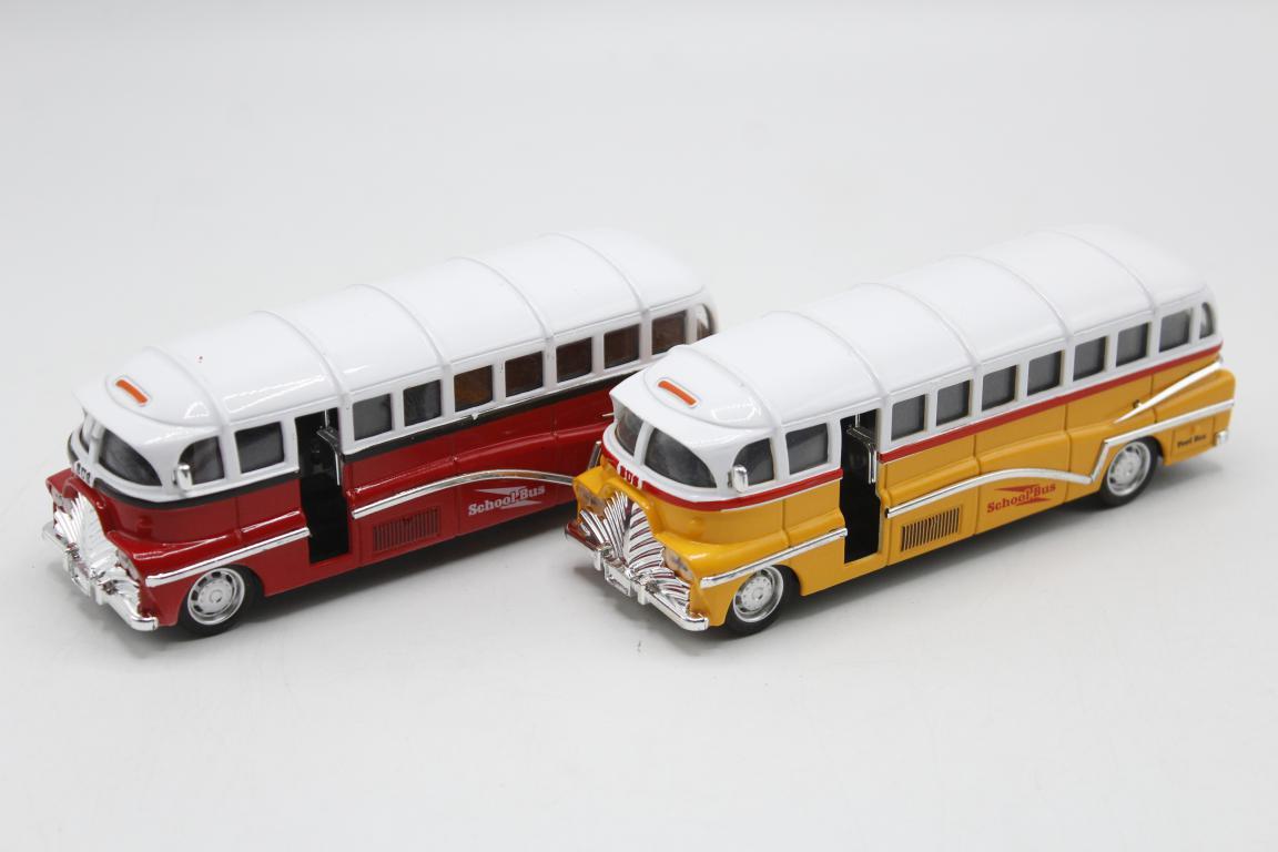 School Bus Pull Back Die Cast Metal Model (JT808-2)
